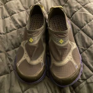 Columbia Omni Grip Purple Gray Trail Hiking Water Shoes Womens 7.5 / BL4380-030.